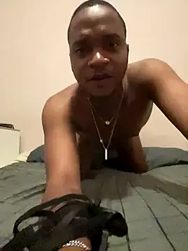 Snapshot of TaurusFantasy chatting on December 15, 2025, 10:15 pm TaurusFantasy online show from December 15, 2025, 10:15 pm