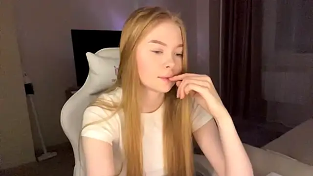 LumiSun online show from March 15, 2026, 7:43 pm