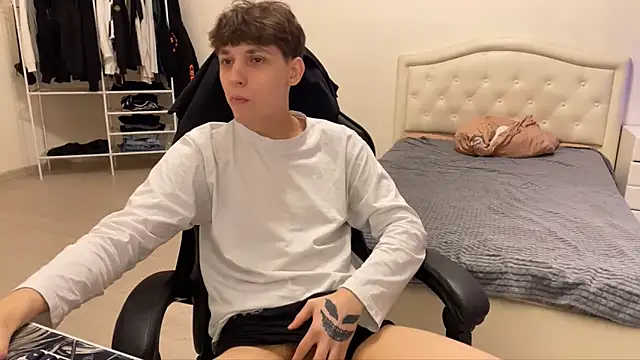 Snapshot of Matthew__Cooper chatting on December 14, 2025, 9:20 pm Matthew Cooper online show from December 14, 2025, 9:20 pm