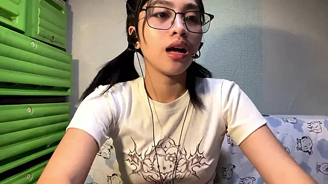 LenoraFrailey online show from February 1, 2026, 1:31 pm