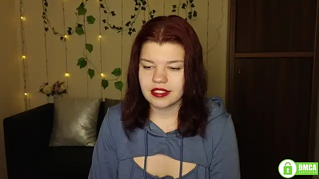 Snapshot of Anitka_corgs4 chatting on December 14, 2025, 12:00 pm Anitka corgs4 online show from December 14, 2025, 12:00 pm