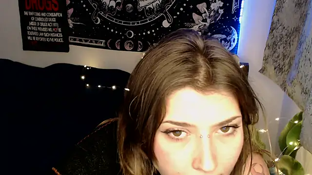 AlienforTwenty online show from February 20, 2026, 1:46 pm