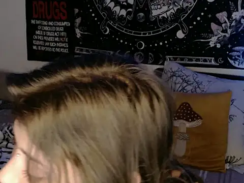 AlienforTwenty online show from February 14, 2026, 10:21 pm