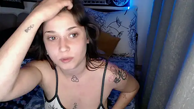 Snapshot of AlienforTwenty chatting on May 29, 2026, 7:09 pm AlienforTwenty online show from May 29, 2026, 7:09 pm