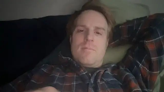 hmmm411 online show from December 13, 2025, 8:26 pm