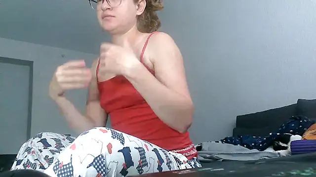 Snapshot of Alice_newhome chatting on June 29, 2026, 8:21 am Alice newhome online show from June 29, 2026, 8:21 am