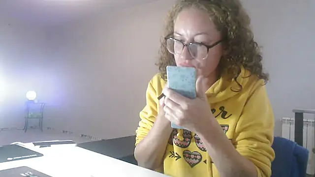 Snapshot of Alice_newhome chatting on July 29, 2026, 2:49 pm Alice newhome online show from July 29, 2026, 2:49 pm