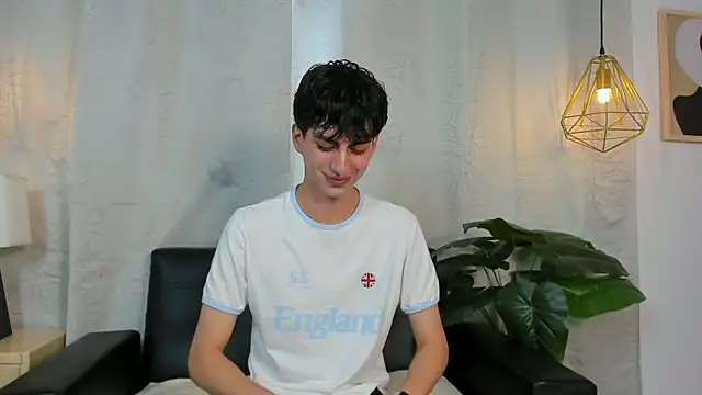 Snapshot of Martin_Williams chatting on March 25, 2026, 9:03 pm Martin Williams online show from March 25, 2026, 9:03 pm