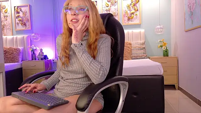 Snapshot of danielamilles chatting on March 12, 2026, 4:18 am danielamilles online show from March 12, 2026, 4:18 am