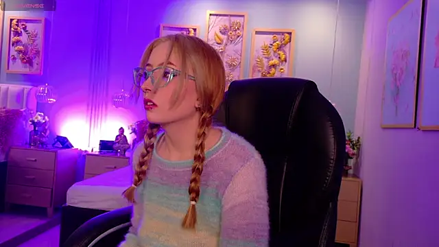 Snapshot of danielamilles chatting on February 25, 2026, 3:51 am danielamilles online show from February 25, 2026, 3:51 am