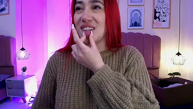 Celestee15  online show from May 6, 2026, 11:25 am