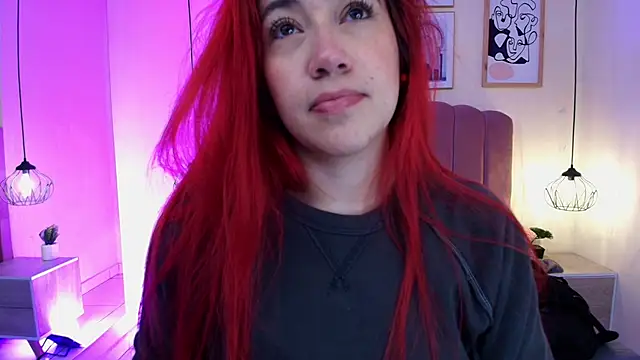 Celestee15  online show from May 4, 2026, 11:13 am