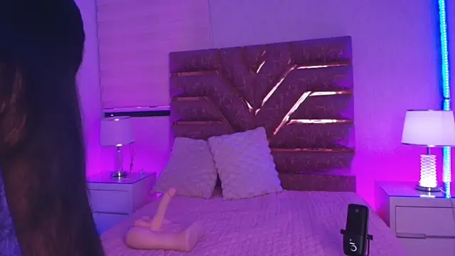 sofia go  online show from April 25, 2026, 11:57 am