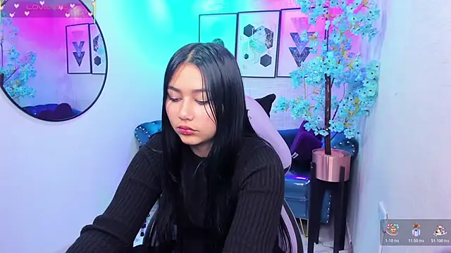 Snapshot of Carolina_cherry chatting on June 18, 2026, 12:43 pm Carolina cherry online show from June 18, 2026, 12:43 pm