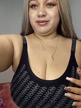 Snapshot of MMia_18 chatting on March 2, 2026, 10:33 am MMia 18 online show from March 2, 2026, 10:33 am