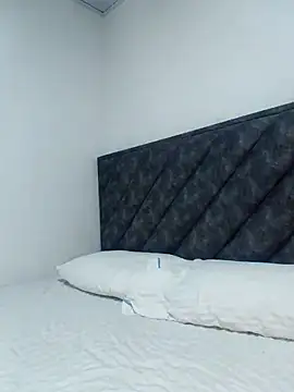 Snapshot of MMia_18 chatting on February 26, 2026, 9:31 am MMia 18 online show from February 26, 2026, 9:31 am