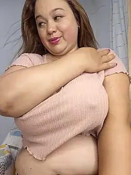 Snapshot of MMia_18 chatting on July 8, 2026, 8:59 am MMia 18 online show from July 8, 2026, 8:59 am