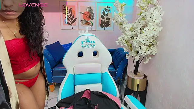 Nina willyams online show from January 18, 2026, 3:43 am