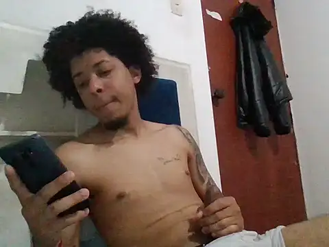 Snapshot of alejandro31727 chatting on December 15, 2025, 7:52 pm alejandro31727 online show from December 15, 2025, 7:52 pm