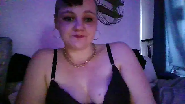 intense888 online show from December 21, 2025, 1:35 pm