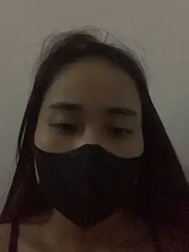 NinaBaby22 online show from May 5, 2026, 7:28 pm