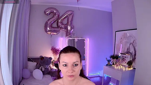 Ann Me online show from December 14, 2025, 7:14 am