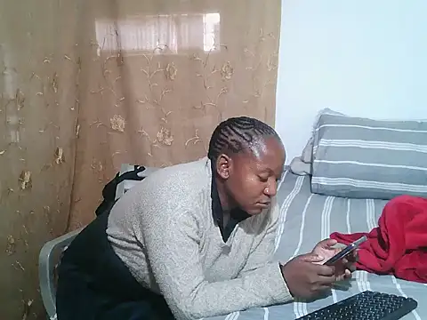 SweetHotPussy 99 online show from April 30, 2026, 12:01 pm