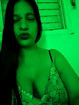 Snapshot of julietaloovee chatting on March 19, 2026, 7:30 am julietaloovee online show from March 19, 2026, 7:30 am