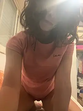 Snapshot of kareniza chatting on December 14, 2025, 9:37 am kareniza online show from December 14, 2025, 9:37 am