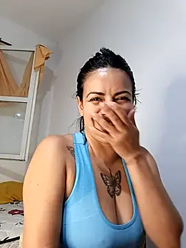 luluclark69 online show from February 23, 2026, 11:05 pm