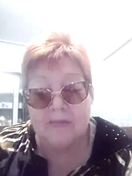 Snapshot of ALEXANDRA-LOVEE chatting on December 14, 2025, 3:02 am ALEXANDRA-LOVEE online show from December 14, 2025, 3:02 am