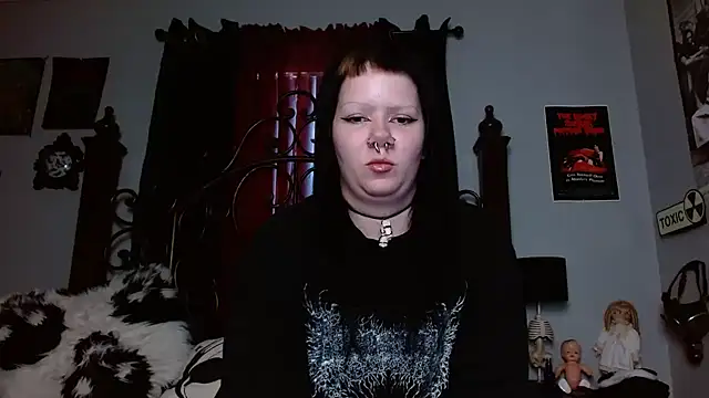 Snapshot of Bettieee_Agura chatting on April 8, 2026, 12:34 am Bettieee Agura online show from April 8, 2026, 12:34 am