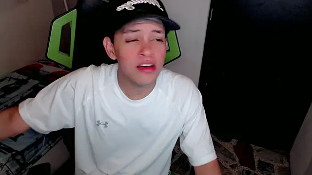 Luky twink online show from February 5, 2026, 8:15 pm