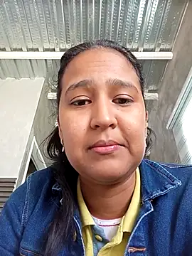 Plianna online show from December 14, 2025, 5:29 pm