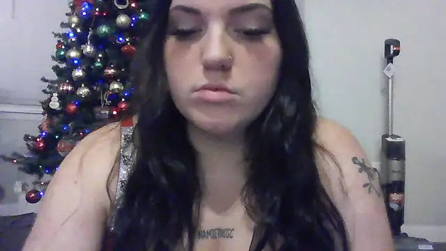 Snapshot of ButteredBuns04 chatting on December 15, 2025, 10:59 pm ButteredBuns04 online show from December 15, 2025, 10:59 pm