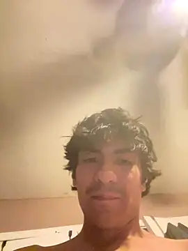 Kinggg Angggel online show from December 15, 2025, 3:40 pm