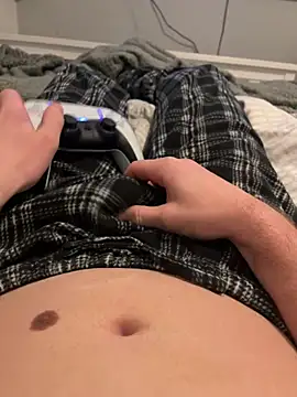 harrygeorge18 online show from February 4, 2026, 6:36 pm