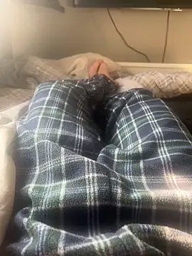 harrygeorge18 online show from March 22, 2026, 8:27 am