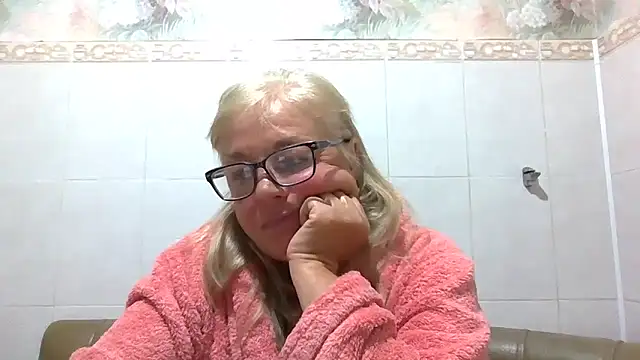 LinaLight88 online show from May 29, 2026, 7:53 pm