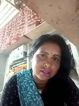 Shreya pandit online show from May 3, 2026, 1:04 pm