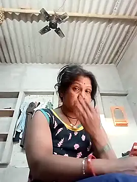 Shreya pandit online show from May 3, 2026, 1:00 am