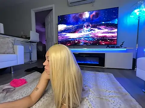 Snapshot of SassyDolphin chatting on March 22, 2026, 10:06 am SassyDolphin online show from March 22, 2026, 10:06 am