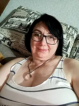 MariSwan222 online show from June 24, 2026, 8:39 pm