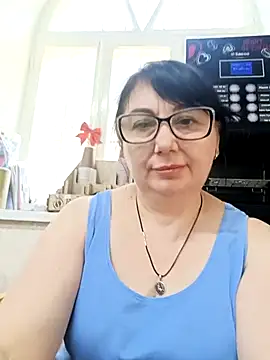 MariSwan222 online show from July 11, 2026, 7:41 am