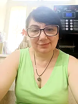 MariSwan222 online show from July 12, 2026, 7:09 am