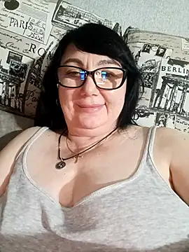 MariSwan222 online show from July 28, 2026, 7:39 pm