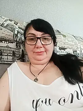 MariSwan222 online show from July 9, 2026, 12:59 pm