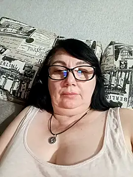 MariSwan222 online show from July 23, 2026, 8:27 pm