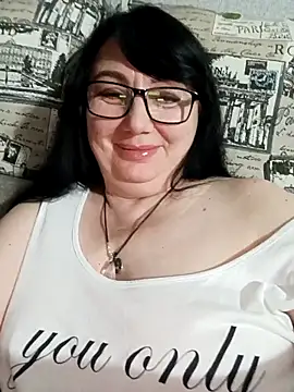 MariSwan222 online show from June 22, 2026, 8:06 pm