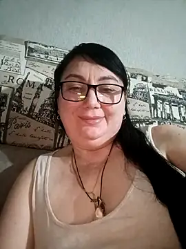MariSwan222 online show from May 5, 2026, 8:56 pm